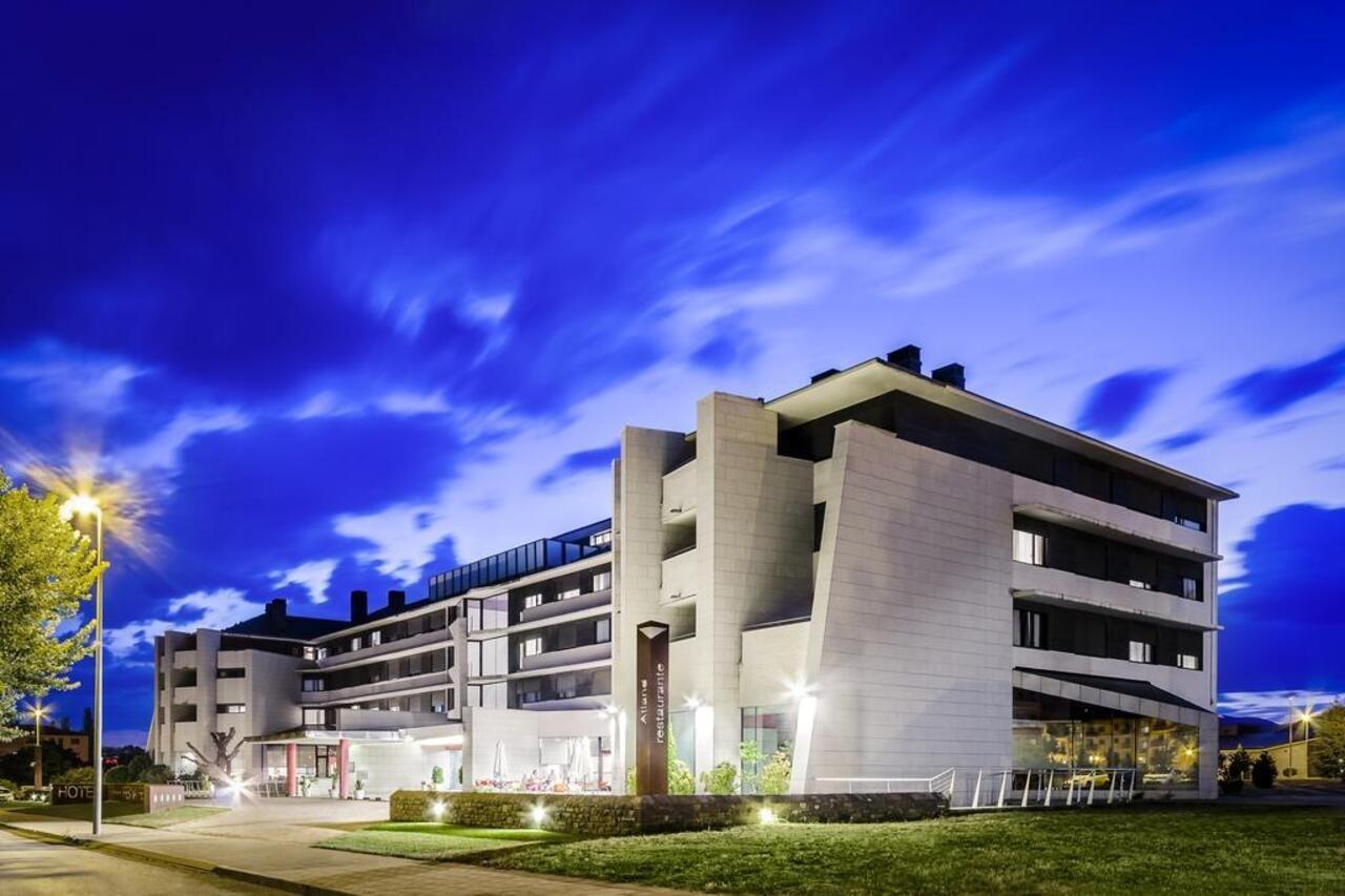 Eurostars Reina Felicia Hotell Jaca Exteriör bild